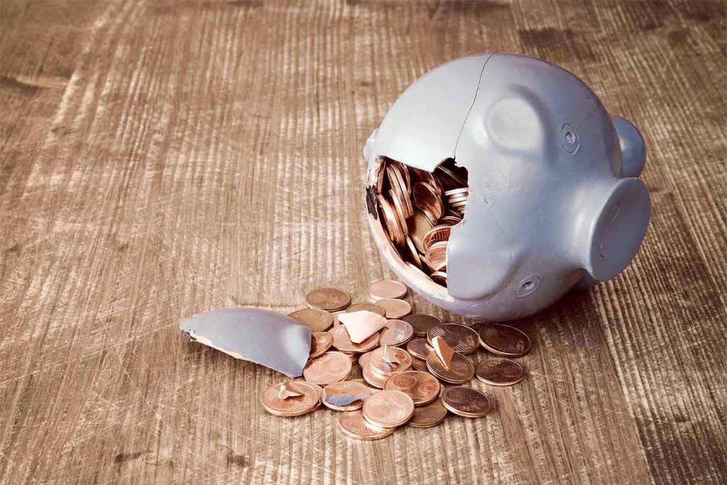 Your Guide to Living Expenses After a Homeowners Insurance Claim